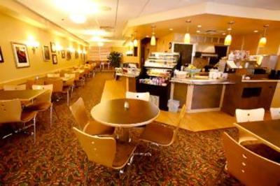 фото отеля Cornerstone Lodge at Fernie Alpine Resort