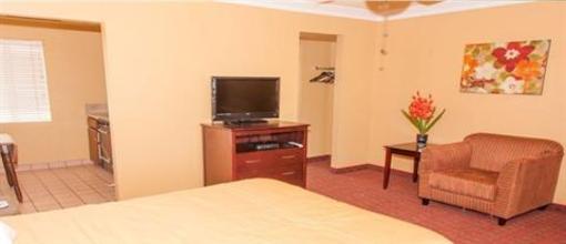 фото отеля Pacific Inn and Suites