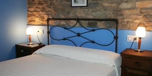 фото отеля Apartamentos El Regueirin 1