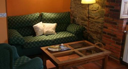 фото отеля Apartamentos El Regueirin 1