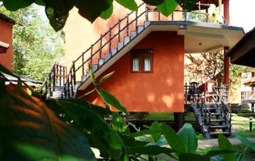 фото отеля Manahara Beach Cottage & Cabanas