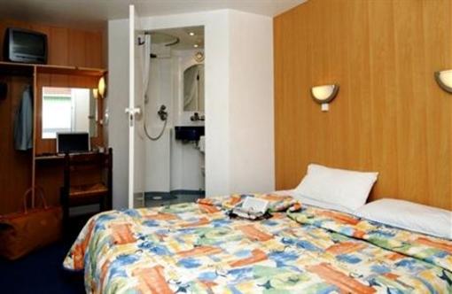 фото отеля Fasthotel Saint Fargeau Ponthierry