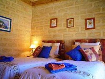 фото отеля Dee's Villa B&B