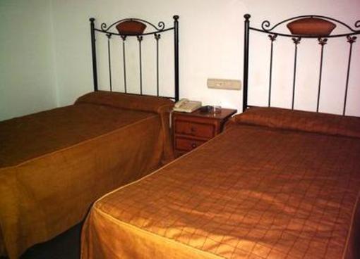 фото отеля Hostal San Andres Adamuz