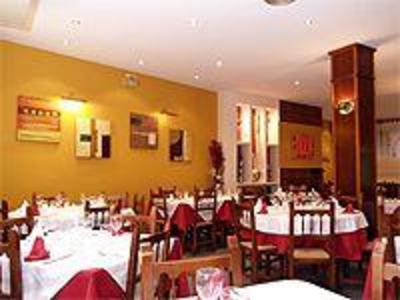 фото отеля Hostal Alcanadre