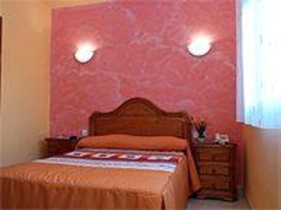 фото отеля Hostal Alcanadre