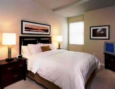 фото отеля Oakwood Apartments Castle Rock