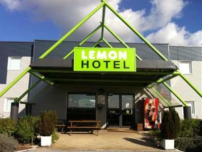 фото отеля Lemon Hotel - Yvelines Chanteloup Les Vignes
