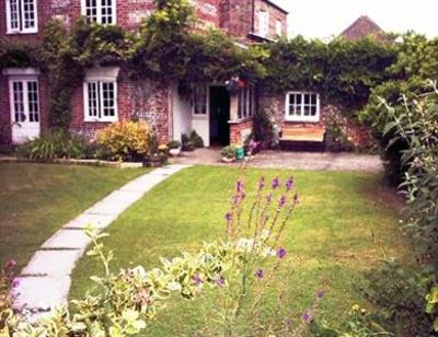 фото отеля The Poplars Bed & Breakfast