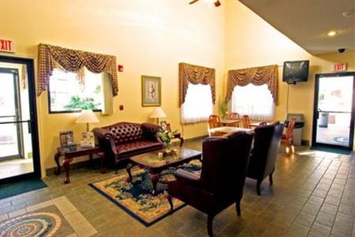 фото отеля Super 8 Chatsworth Dalton