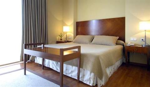 фото отеля Vincci Mediterraneo Hotel Almeria