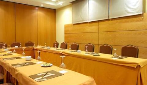 фото отеля Vincci Mediterraneo Hotel Almeria