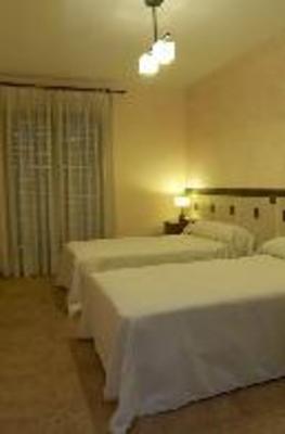фото отеля Hostal El Tejar Layos