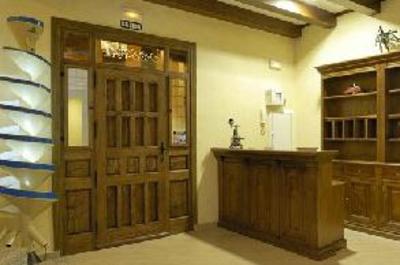 фото отеля Hostal El Tejar Layos