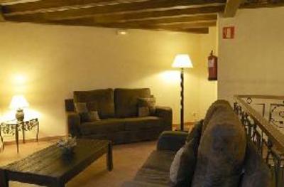 фото отеля Hostal El Tejar Layos