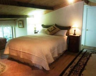фото отеля Maple Grove B & B of Yackandandah