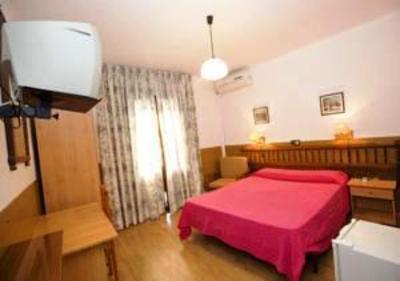 фото отеля Hostal Lizana 1 Y 2