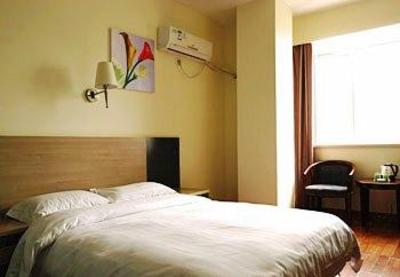 фото отеля Jiukun Holiday Hotel