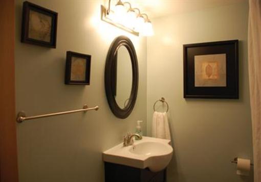 фото отеля Stonesthrow Guesthouse