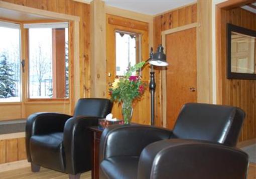 фото отеля Stonesthrow Guesthouse