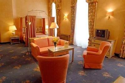 фото отеля Hotel Chateau L'Arc Fuveau