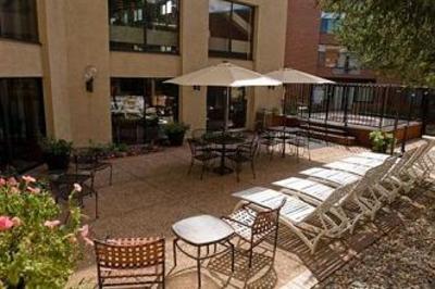 фото отеля The Academy Hotel Colorado Springs