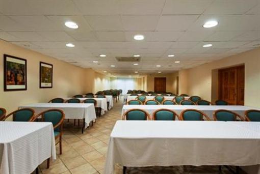 фото отеля Gastland M0 Hotel es Etterem