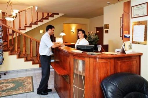 фото отеля Gastland M0 Hotel es Etterem