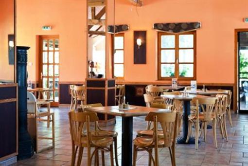 фото отеля Gastland M0 Hotel es Etterem