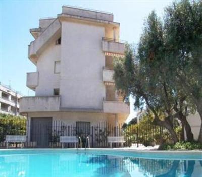 фото отеля Sol Daurat Apartments Cambrils