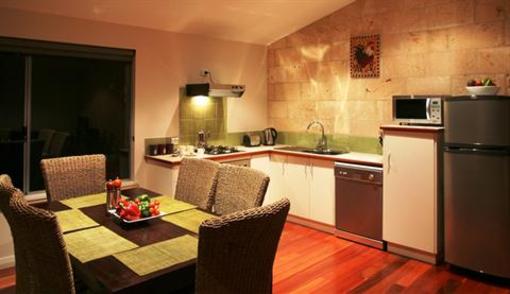 фото отеля Acacia Chalets Margaret River