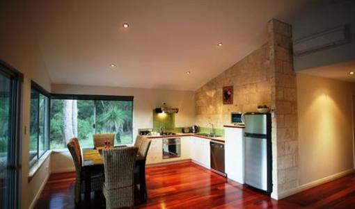 фото отеля Acacia Chalets Margaret River