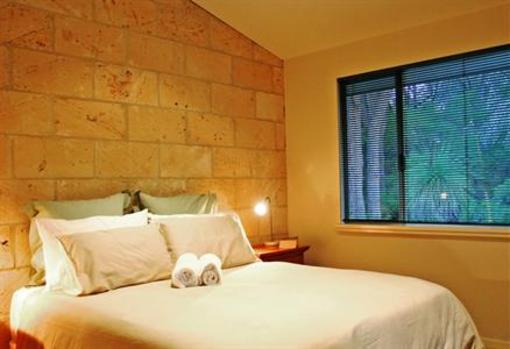фото отеля Acacia Chalets Margaret River