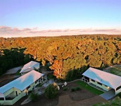 фото отеля Acacia Chalets Margaret River