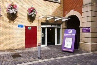 фото отеля Premier Inn City Centre Swansea