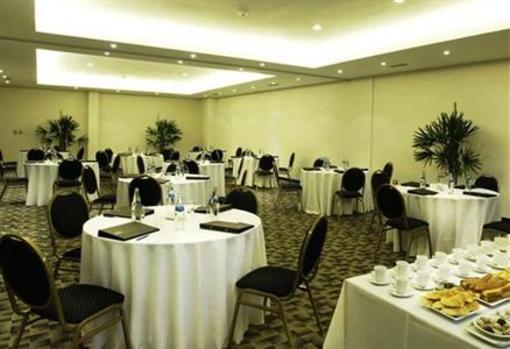 фото отеля Hotel Land Plaza Bahia Blanca