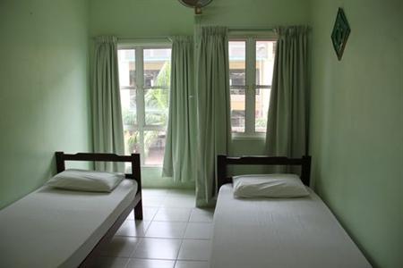 фото отеля Sea View Sandakan Budget & Backpackers Hotel
