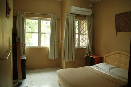 фото отеля Sea View Sandakan Budget & Backpackers Hotel