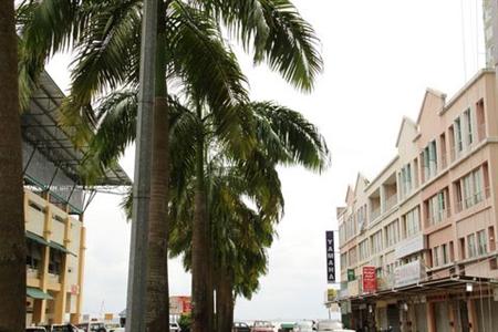 фото отеля Sea View Sandakan Budget & Backpackers Hotel