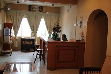 фото отеля Sea View Sandakan Budget & Backpackers Hotel