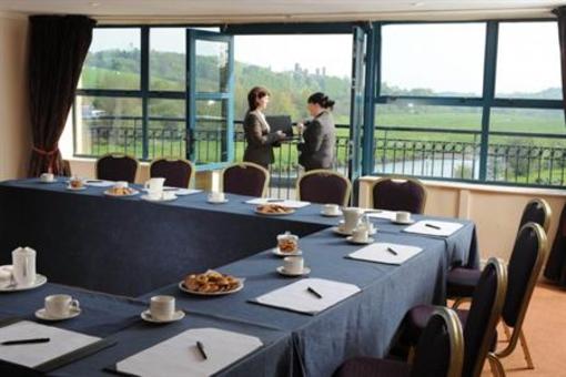 фото отеля Riverside Park Hotel Macroom