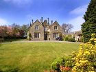 фото отеля Highfield House Kirknewton