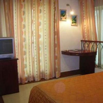 фото отеля Hotel Sapphire Bangalore