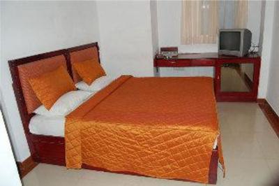 фото отеля Hotel Sapphire Bangalore