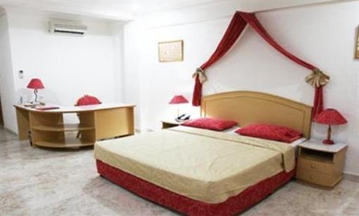 фото отеля Clarkton Hotel