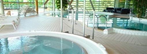 фото отеля Hotel Du Lac Lacapelle Viescamp