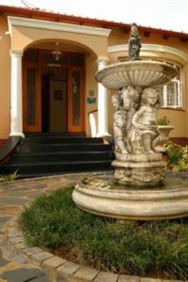 фото отеля Arcadian Guest House Pretoria