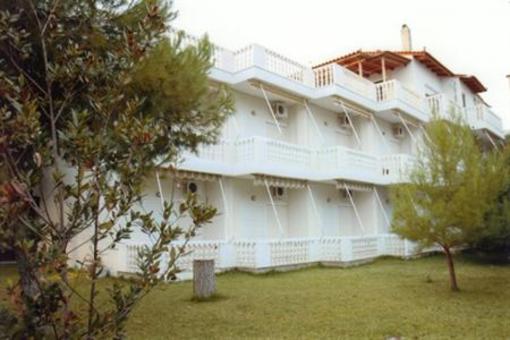 фото отеля Poseidonia Pansion Hotel Amarynthos