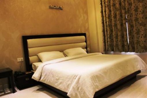 фото отеля Central Residency Hotel