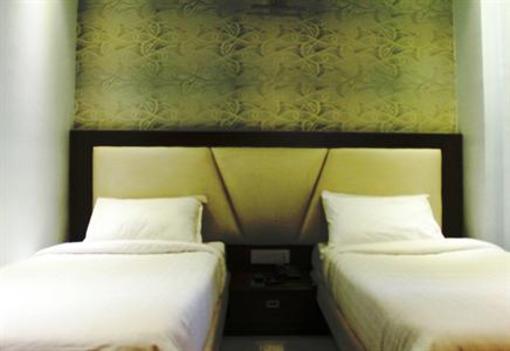 фото отеля Central Residency Hotel